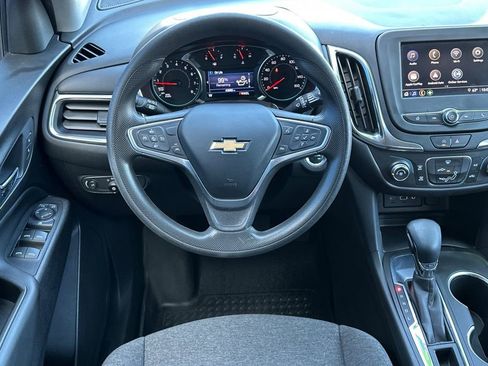 Used 2022 Chevrolet Equinox LT FWD image 14