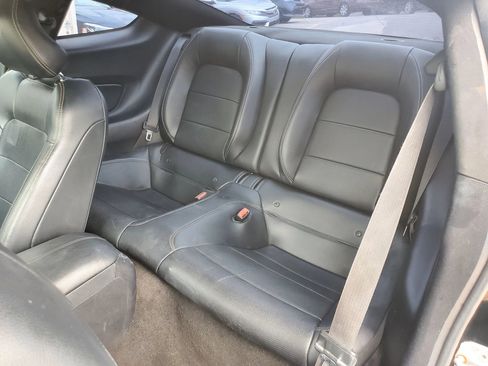 Used 2015 Ford Mustang Premium RWD image 5