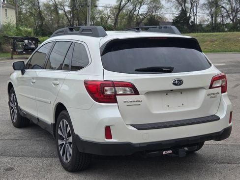 Used 2015 Subaru Outback 2.5i Limited AWD/4WD image 7