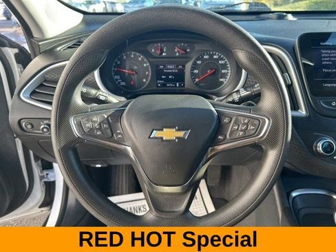 Used 2023 Chevrolet Malibu LT image 15