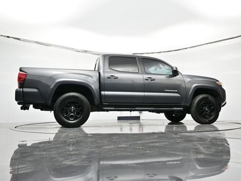Used 2022 Toyota Tacoma SR5 image 38