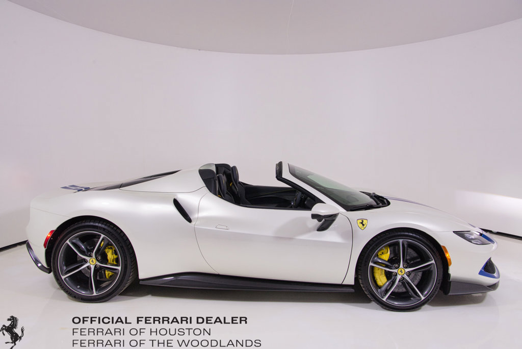 Used 2024 Ferrari 296 GTS RWD image 3