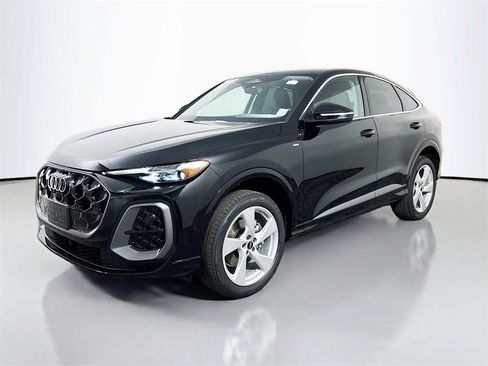 New 2025 Audi Q5 Premium Plus image 3