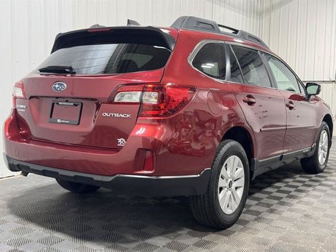 Used 2017 Subaru Outback 2.5i Premium AWD/4WD image 4