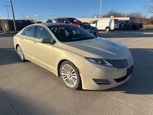 Used 2016 Lincoln MKZ w/ Equipment Group 300A Reserve image 5