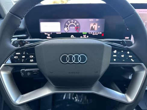 New 2026 Audi Q3 quattro 2.0T AWD/4WD image 24