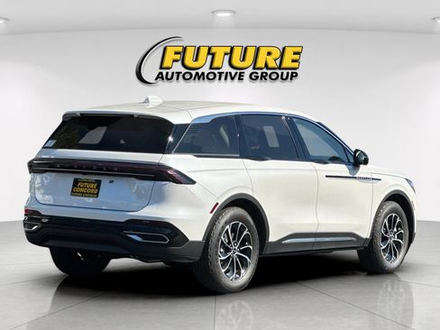 New 2026 Lincoln Nautilus Premier AWD/4WD image 3
