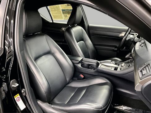 Used 2017 Lexus CT 200h w/ Navigation System Package FWD image 8