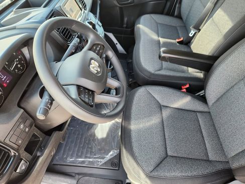 New 2026 RAM ProMaster 2500 w/ Convenience Group image 8