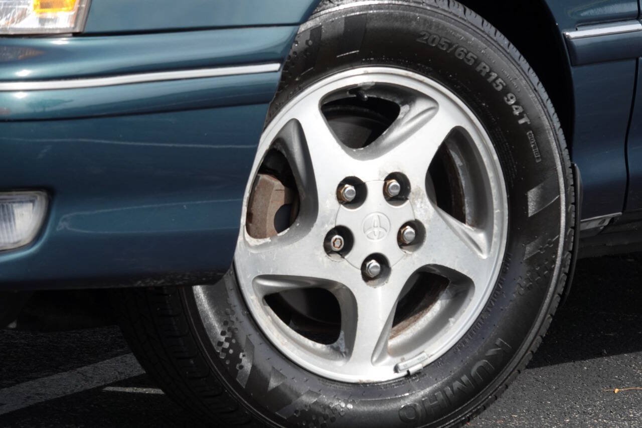 Used 1999 Toyota Avalon XLS FWD image 10