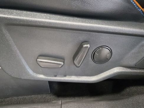 Used 2024 Ford Bronco Outer Banks AWD/4WD image 18