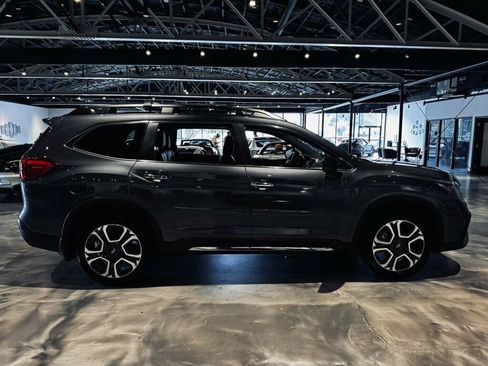 Used 2025 Subaru Ascent Touring AWD/4WD image 6
