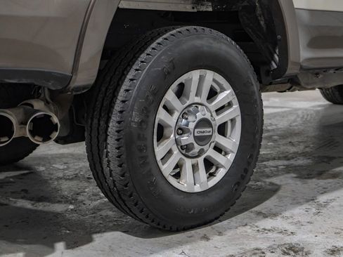 Used 2017 Ford F250 Lariat w/ Chrome Package image 60