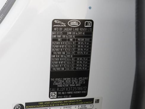 Certified 2026 Land Rover Discovery S AWD/4WD image 26