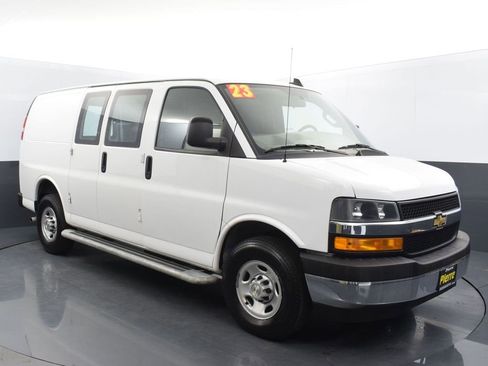 Used 2023 Chevrolet Express 2500 w/ Driver Convenience Package image 3