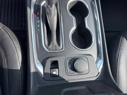 Used 2019 Chevrolet Traverse LT w/ LT Premium Package FWD image 33