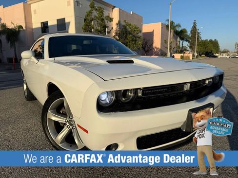 Used 2018 Dodge Challenger SXT w/ Super Sport Group (SS/T) RWD image 1