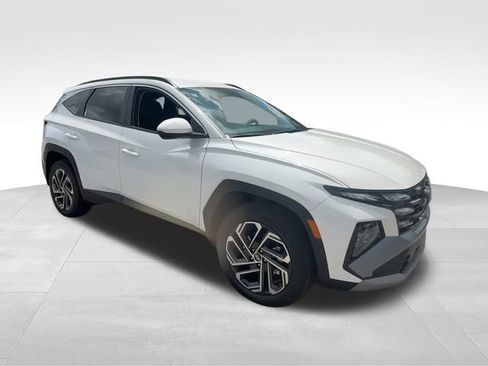 New 2026 Hyundai Tucson SEL Plus AWD/4WD image 2