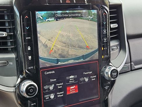 Used 2020 RAM 1500 Big Horn AWD/4WD image 17