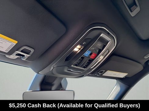 New 2025 Jeep Grand Cherokee Altitude RWD image 38