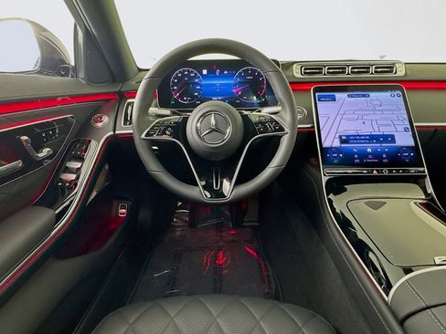 New 2025 Mercedes-Benz S 580 4MATIC Sedan image 4