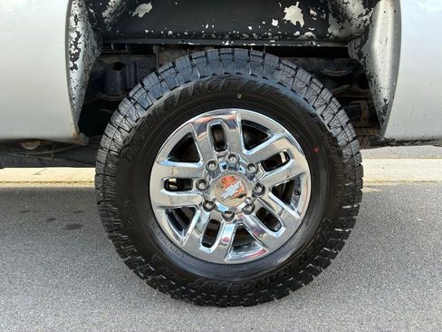 Used 2014 Chevrolet Silverado 3500 LT w/ Interior Plus Package AWD/4WD image 36
