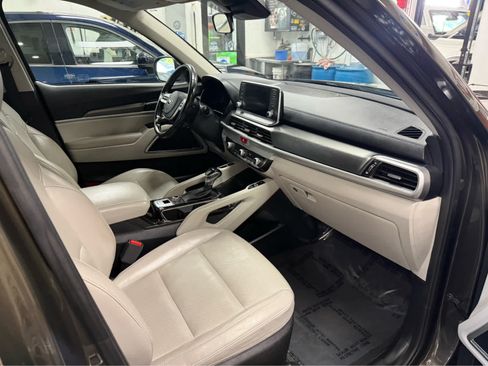Used 2020 Kia Telluride S AWD/4WD image 29
