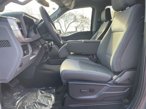 New 2026 Ford F450 XLT w/ XLT Premium Package image 8