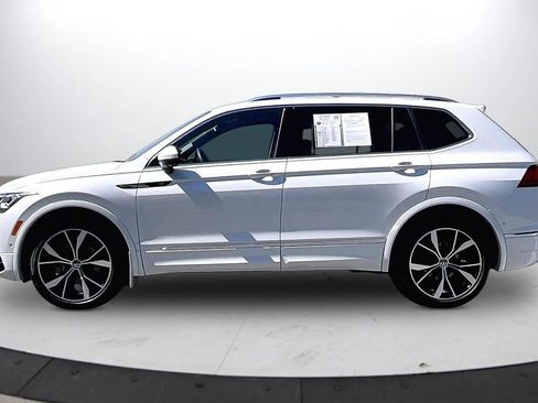 Used 2022 Volkswagen Tiguan SEL R-Line AWD/4WD image 6