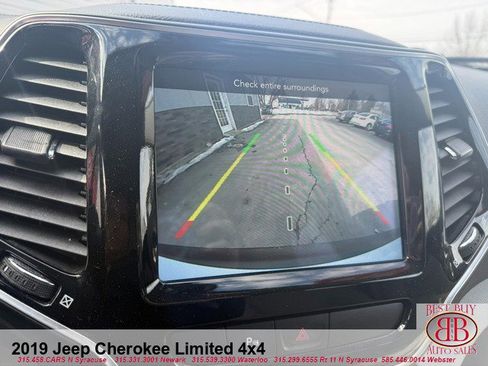 Used 2019 Jeep Cherokee Limited AWD/4WD image 21
