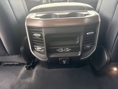 Used 2021 RAM 1500 Laramie AWD/4WD image 13