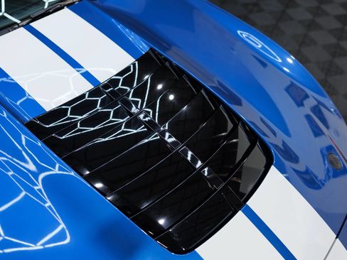 Used 2021 Ford Mustang Shelby GT500 w/ Technology Package RWD image 11