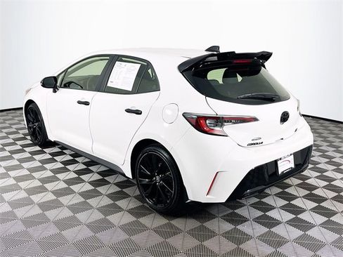 Used 2022 Toyota Corolla SE image 6