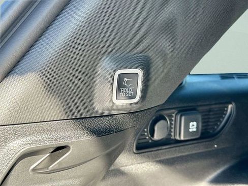 New 2025 Jeep Grand Cherokee Altitude AWD/4WD image 10
