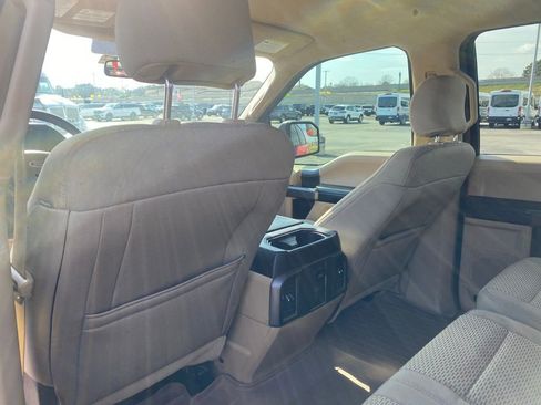 Used 2016 Ford F150 XLT w/ Equipment Group 302A Luxury image 31