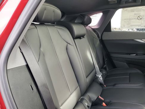 New 2026 Cadillac Optiq Luxury 1 image 27