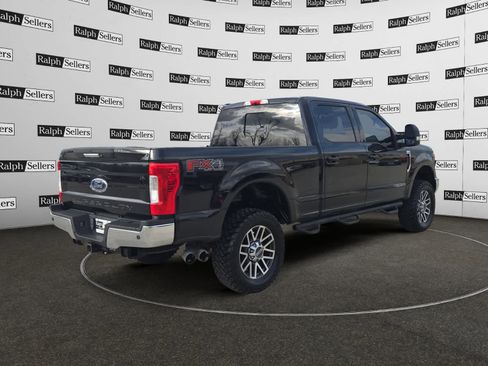 Used 2017 Ford F250 Lariat w/ Lariat Value Package image 6
