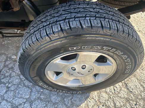 Used 2004 Ford F150 XLT image 10