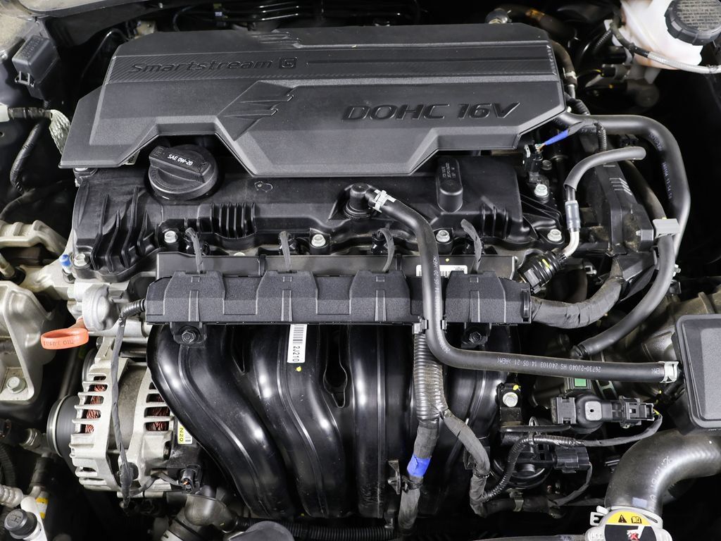 Used 2024 Hyundai Elantra SEL FWD image 16