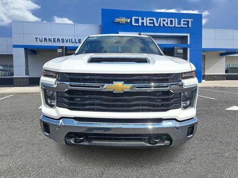 Certified 2026 Chevrolet Silverado 2500 LT AWD/4WD image 2