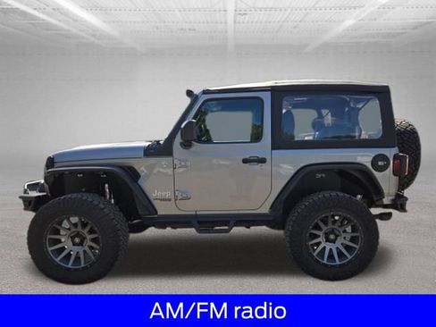 Used 2019 Jeep Wrangler Sport AWD/4WD image 5