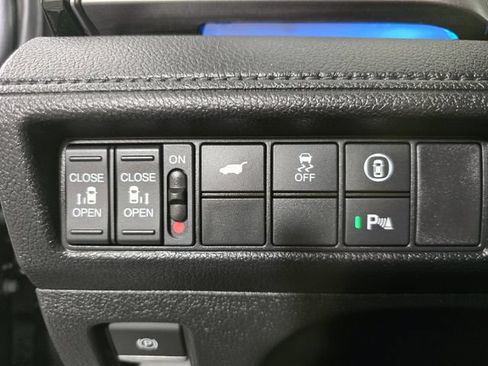 Used 2023 Honda Odyssey Touring image 28