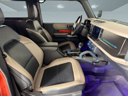 Used 2022 Ford Bronco Wildtrak image 19