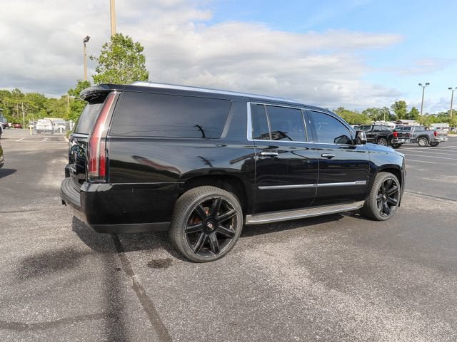 Used 2015 Cadillac Escalade ESV Luxury RWD image 10