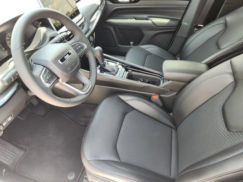 New 2026 Jeep Compass Latitude AWD/4WD image 13