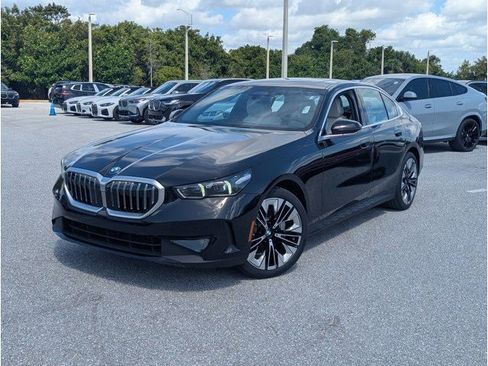 New 2026 BMW 530i RWD image 1