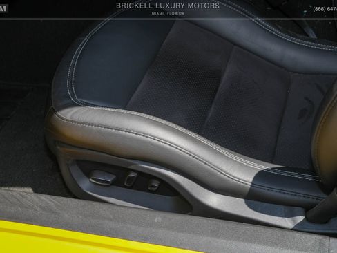 Used 2015 Chevrolet Corvette Z06 w/ 3LZ Preferred Equipment Group RWD image 19