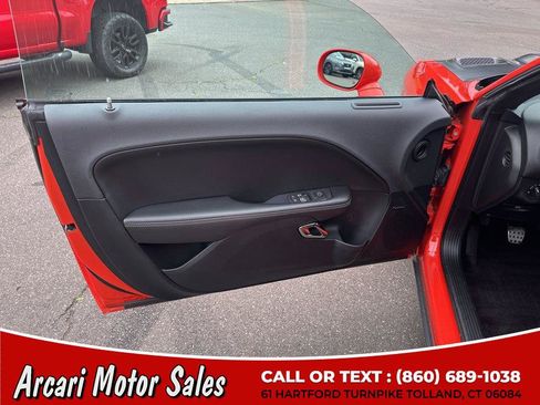 Used 2016 Dodge Challenger SRT Hellcat RWD image 20