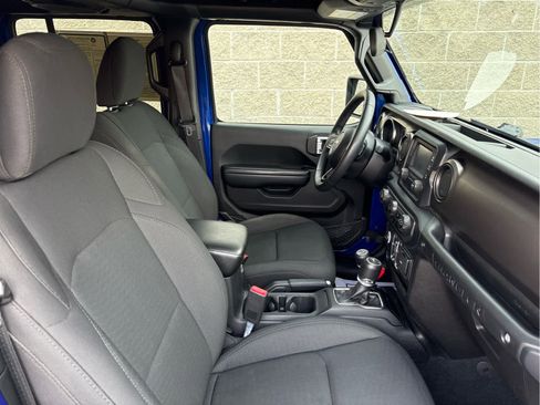 Used 2019 Jeep Wrangler Unlimited Sport S image 14