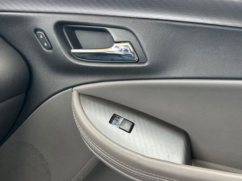 Used 2015 Chevrolet Impala LS image 18